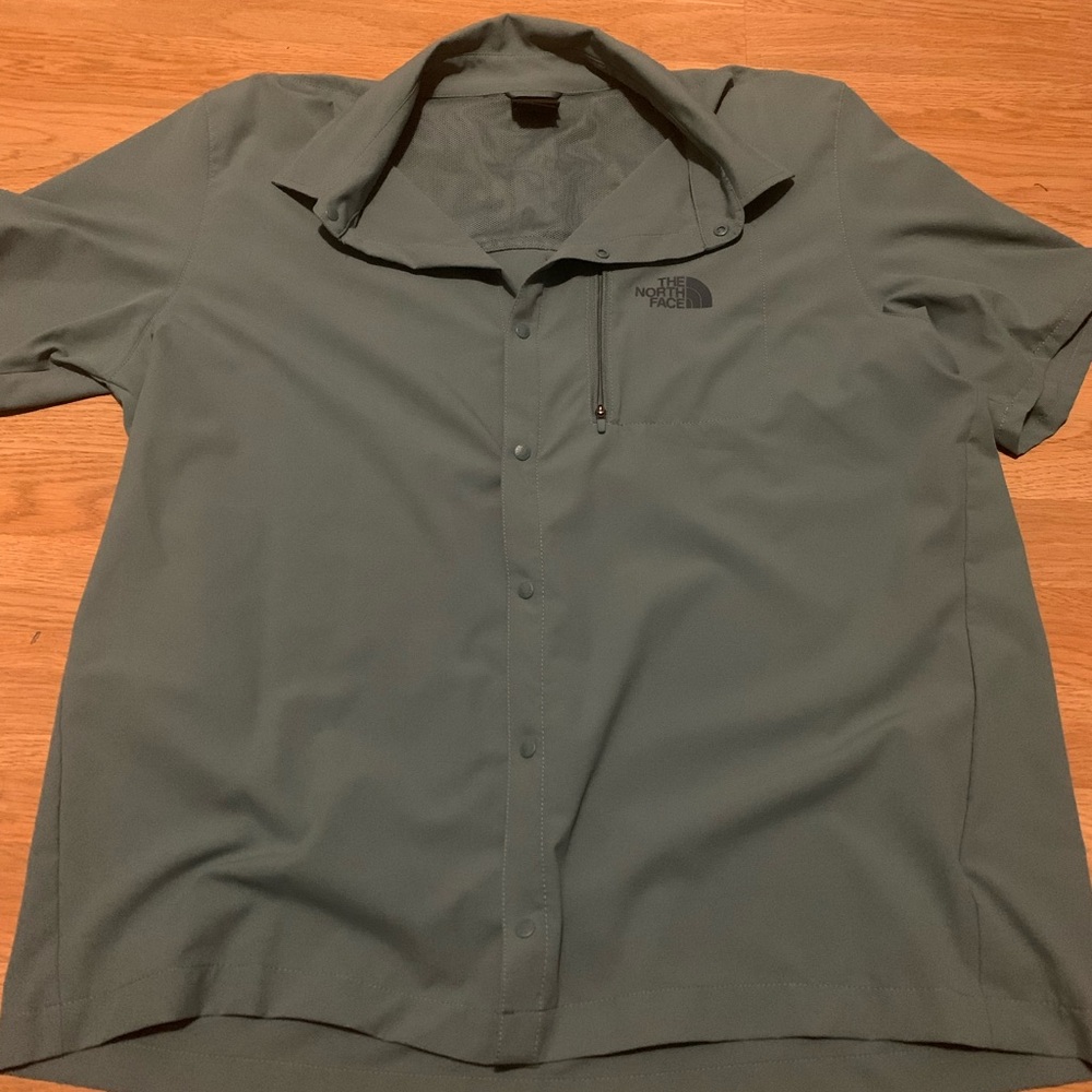 Northface Women’s shirt